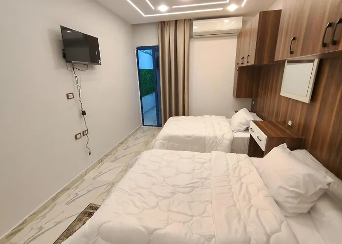 C1-27 Oasis Marina